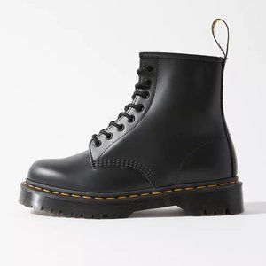 Dr. Martens 1460 Bex 8-Eye Boot